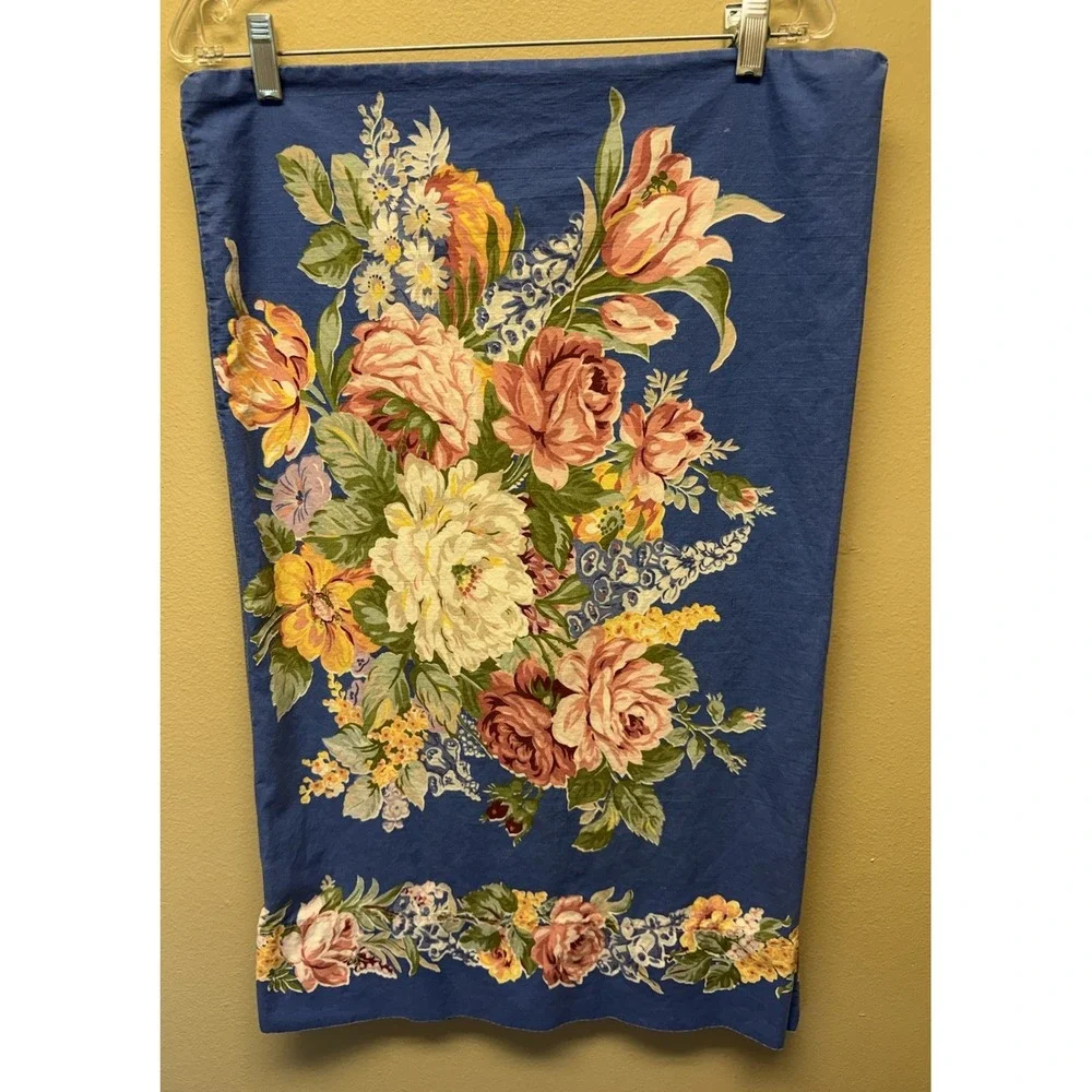 Rare RALPH LAUREN Retired Pillowcase Pair Melissa on Blue Floral Standard TWO