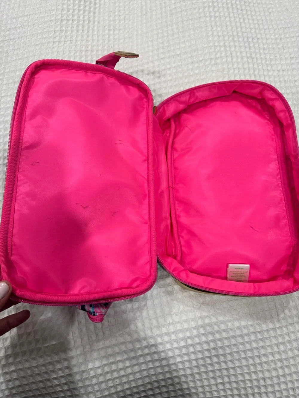 N/A bright pink