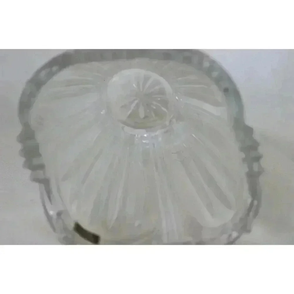 0NIEDA measures vase
