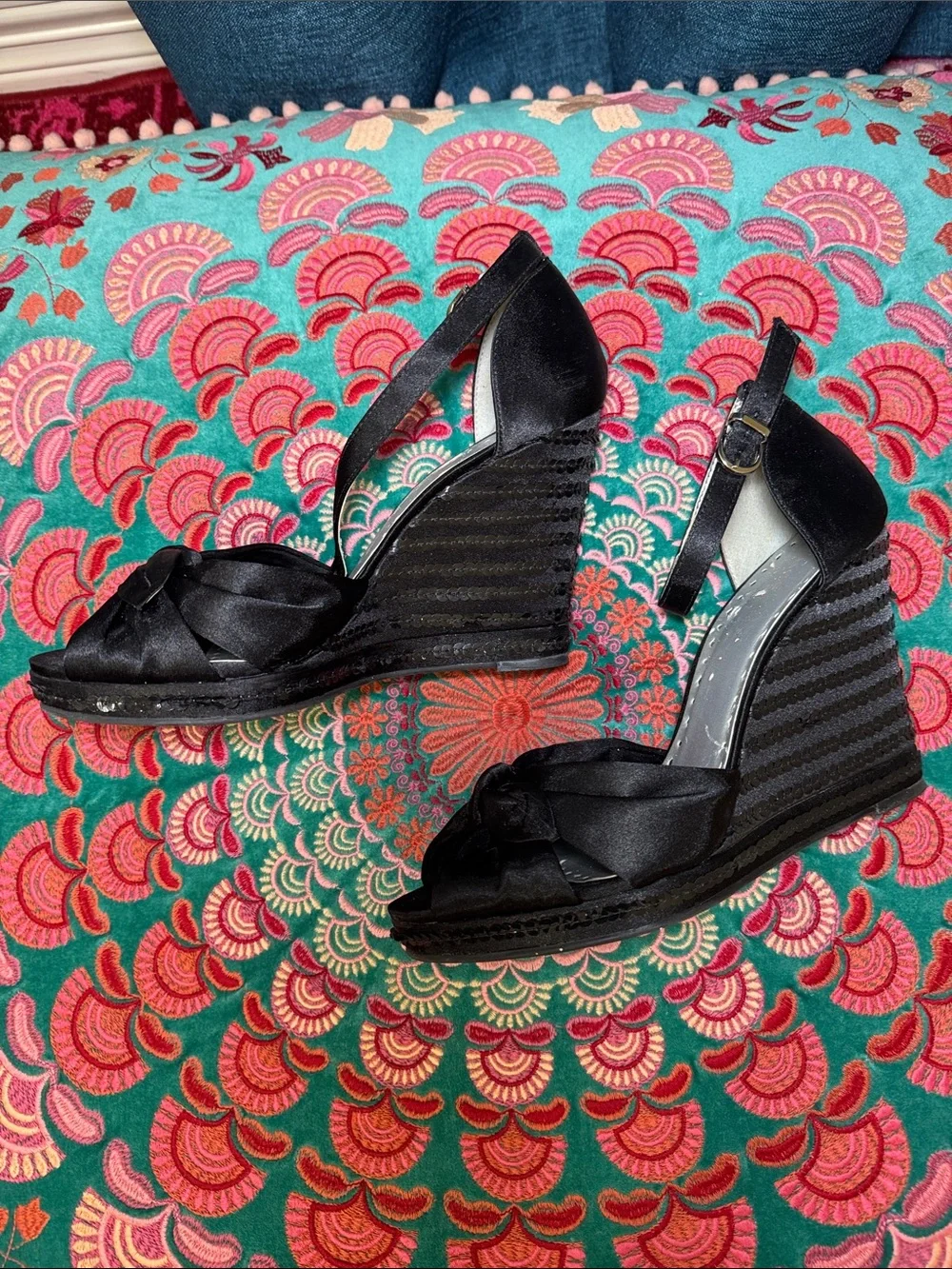 BCBGirls stylish satin