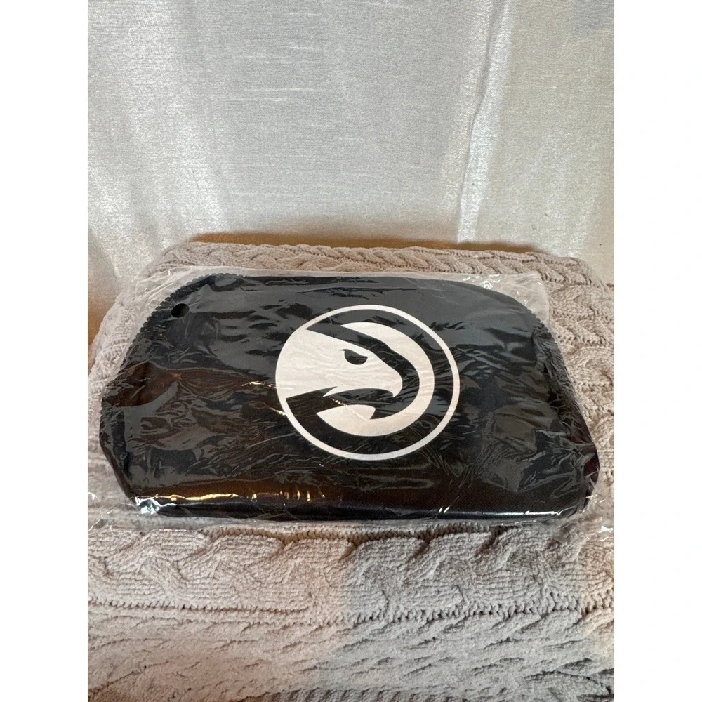 Atlanta Hawks Black fanny pack/ belt/waist/hip‎ bag/pack w/ logo