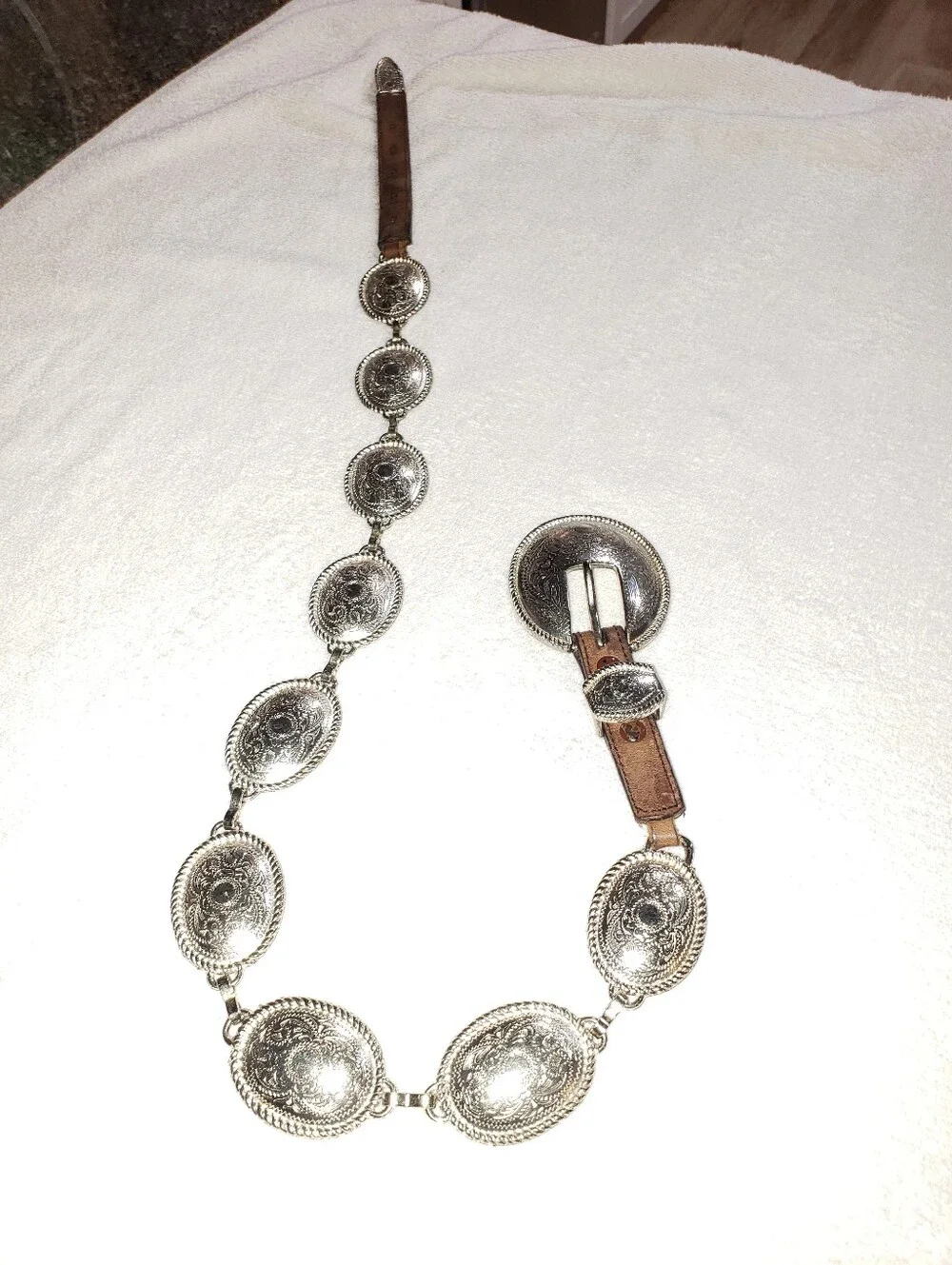 Tony Lama silver oval