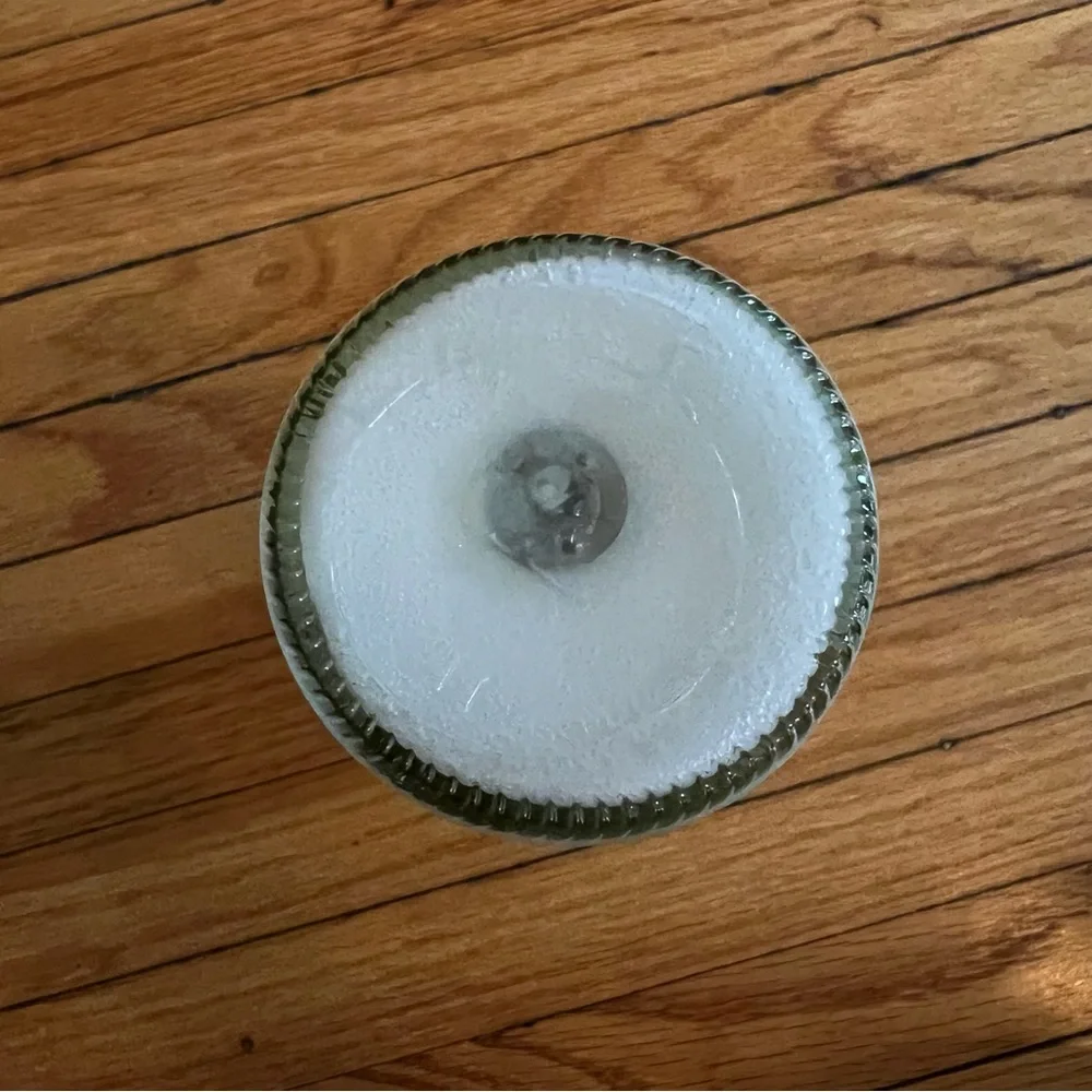 Vintage candle virgen