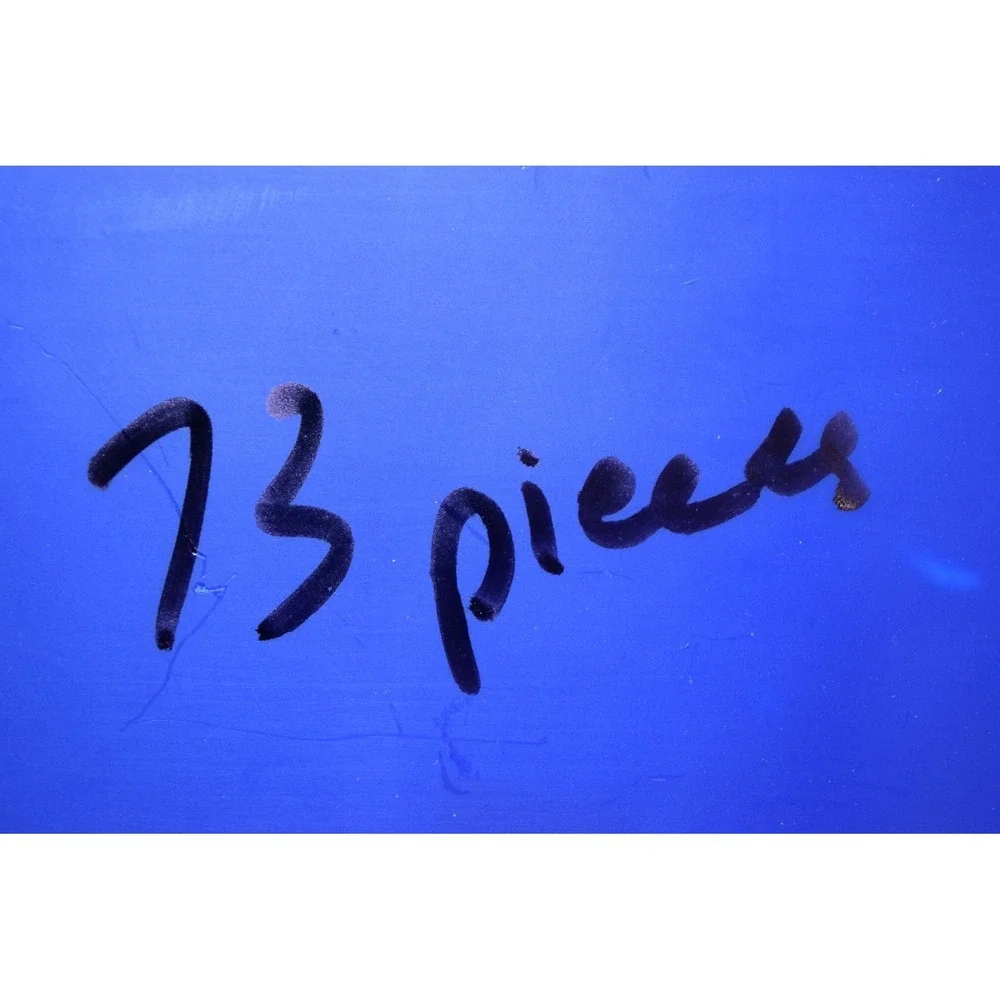 N/A 73 pieces