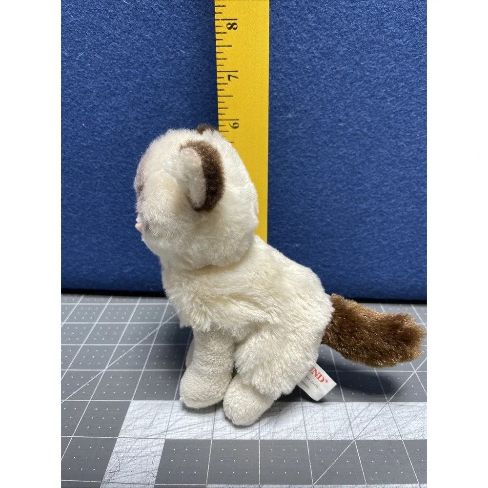 Gund grumpy cat