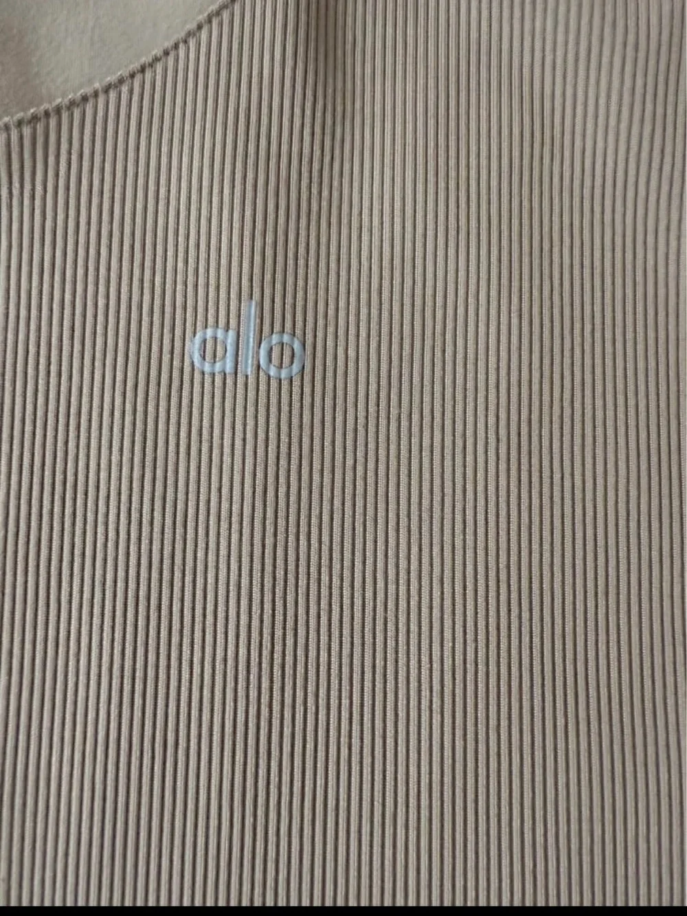 ALO Yoga slim tank