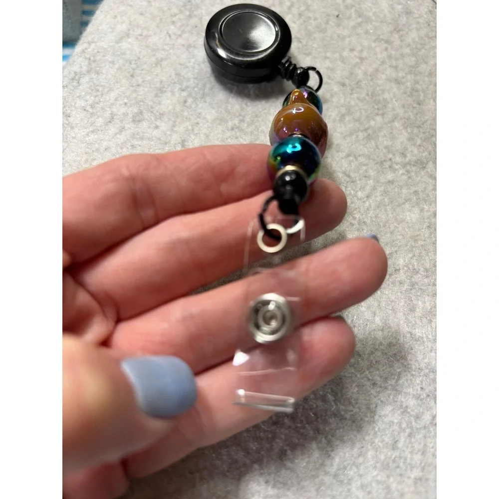 N/A badge reel