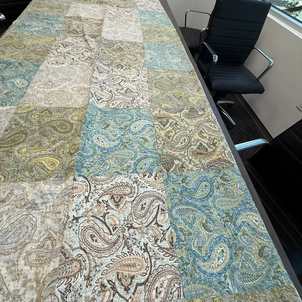 N/A paisley grid