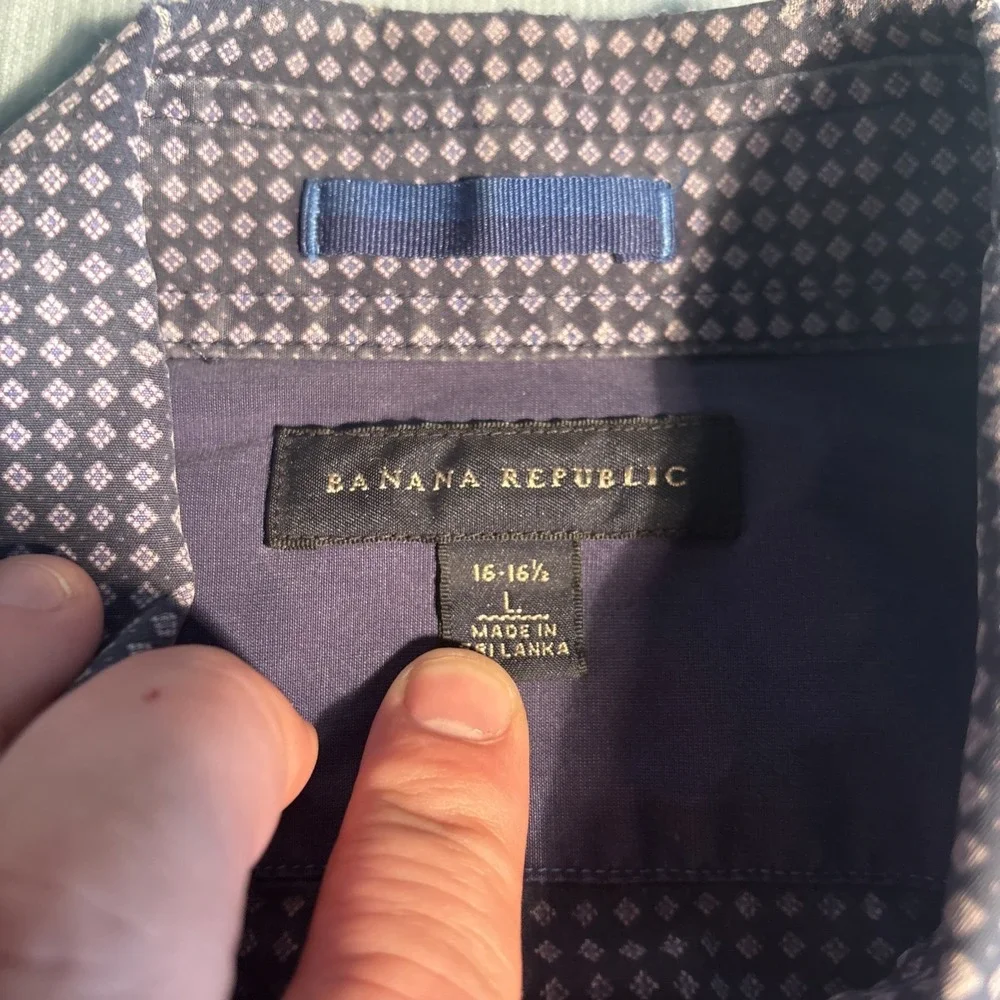 Banana Republic see photos