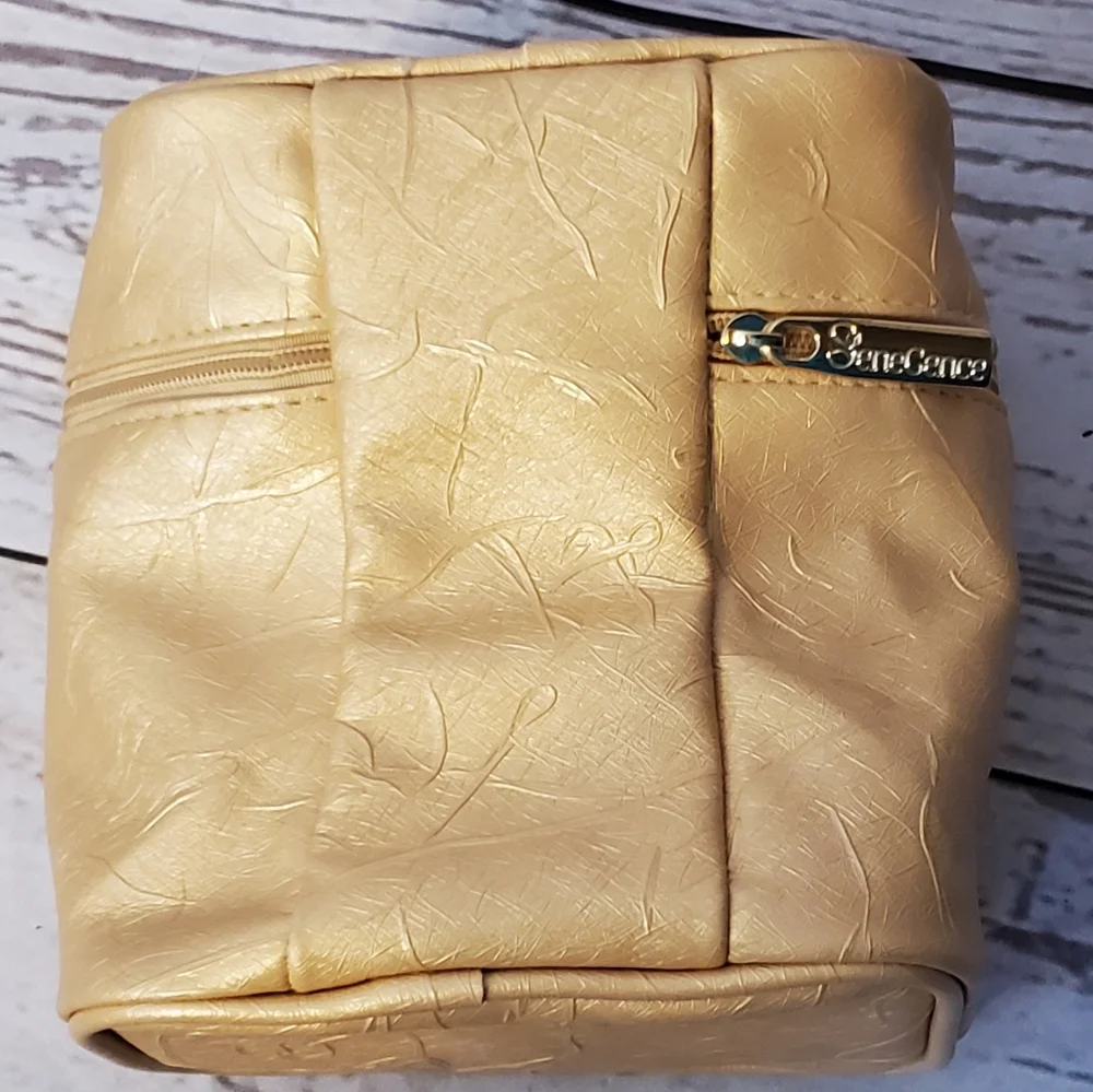 SeneGence gold vinyl mini train case makeup bag
