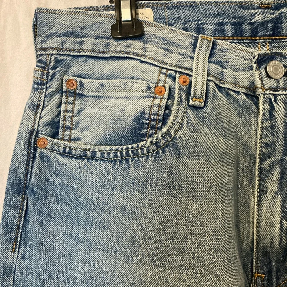 Levis levi 567