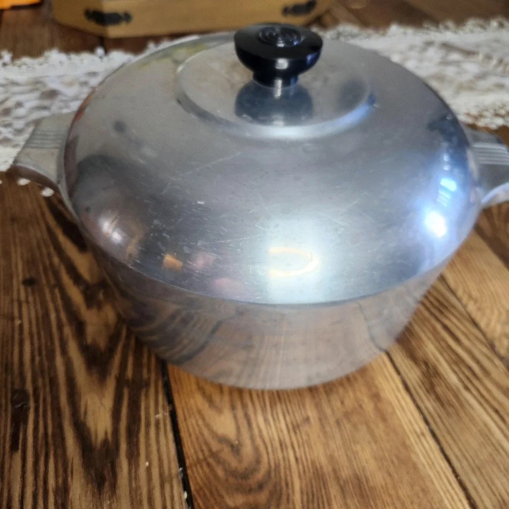 Vintage Magnalite GHC 5qt dutch oven‎ 4248P