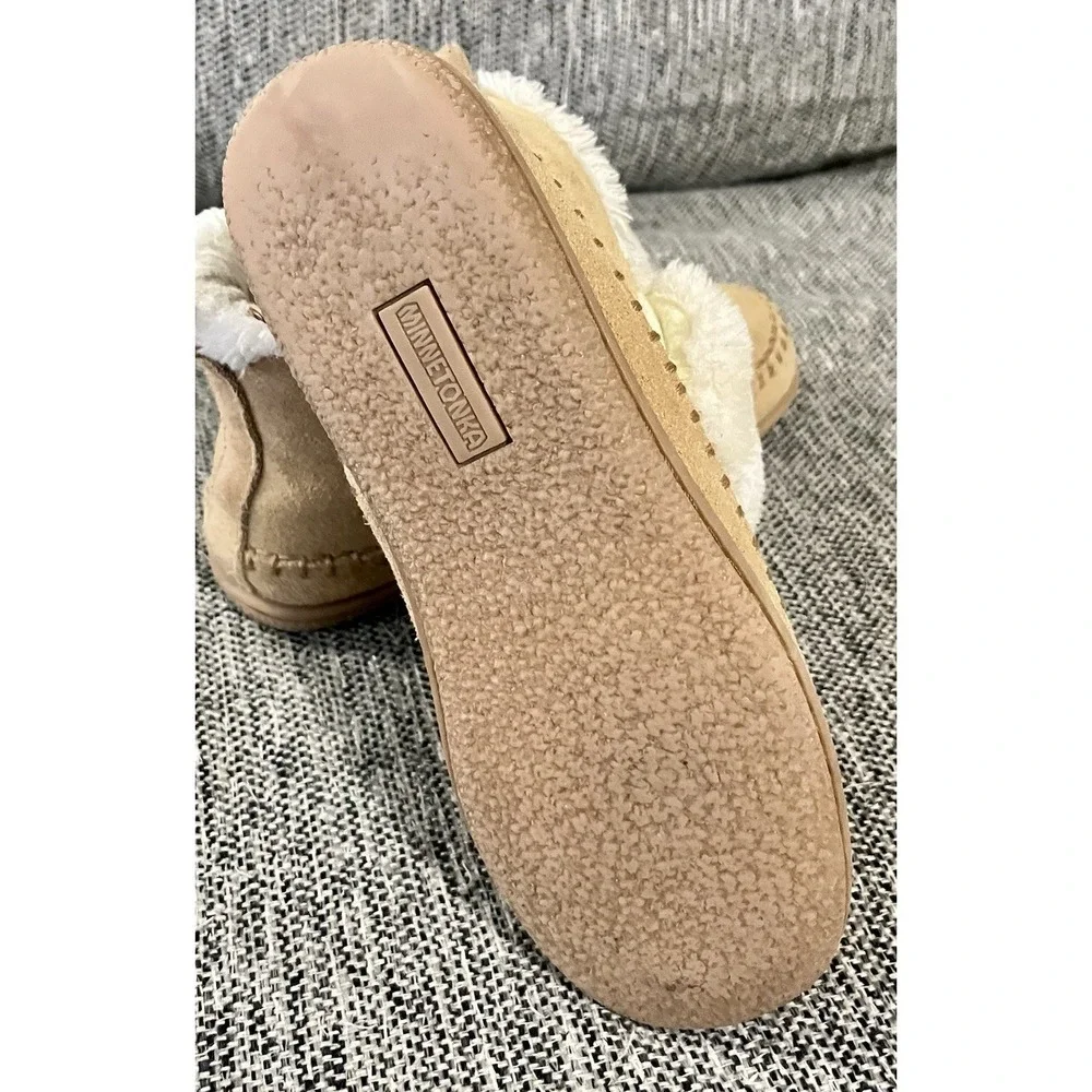 Minnetonka men suede