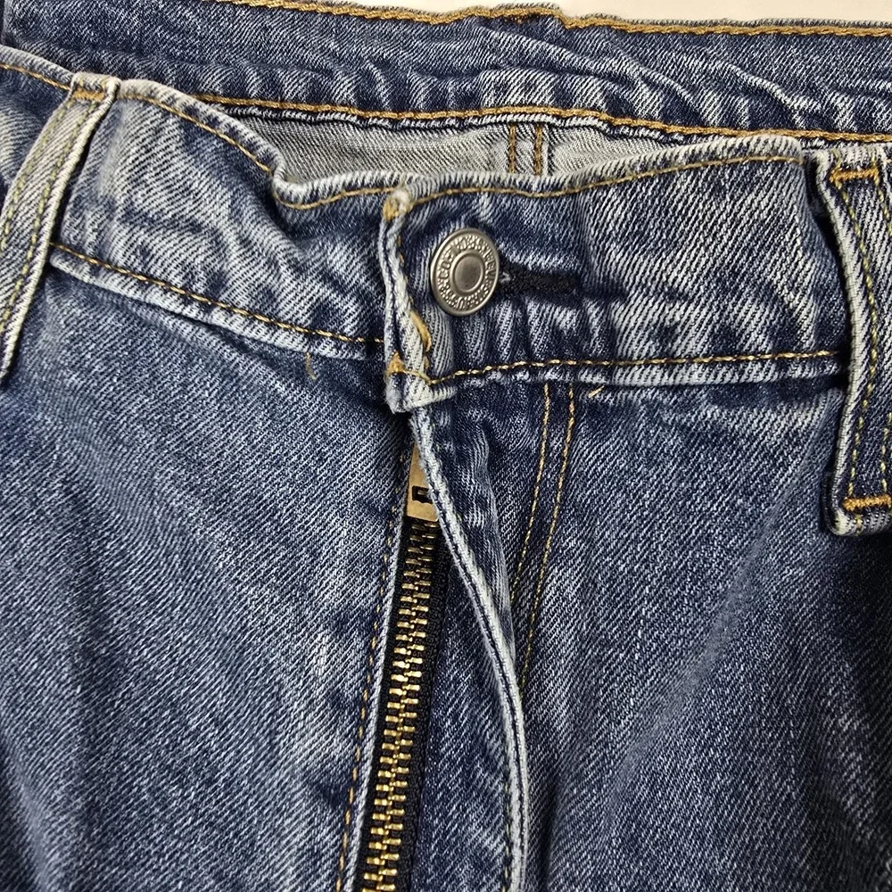 Levis please check