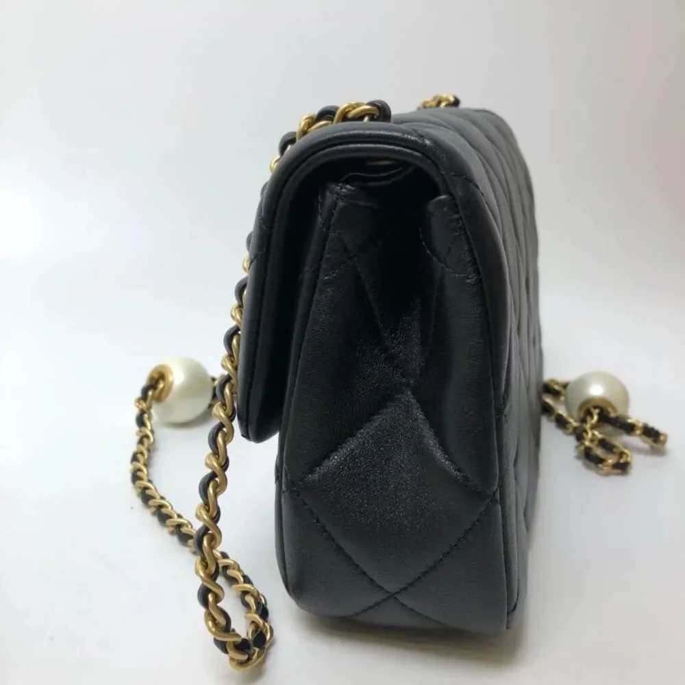 CHANEL brand color