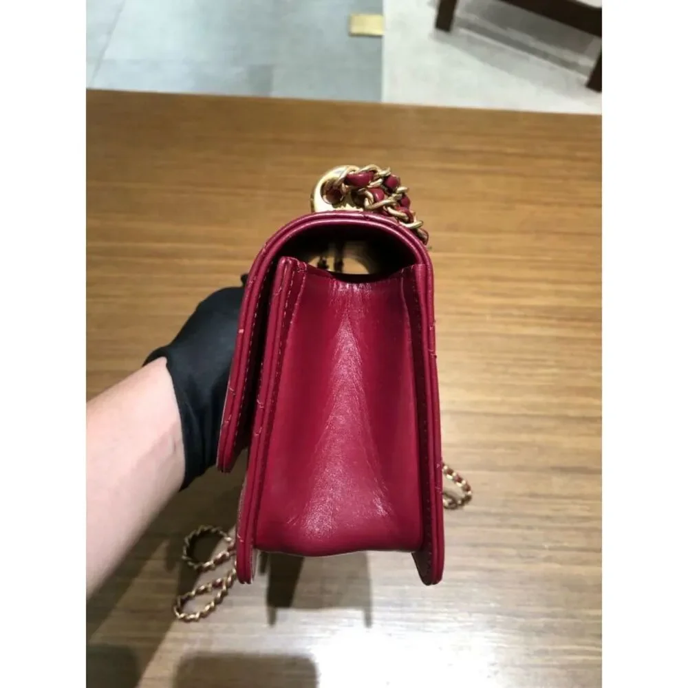 CHANEL brand color