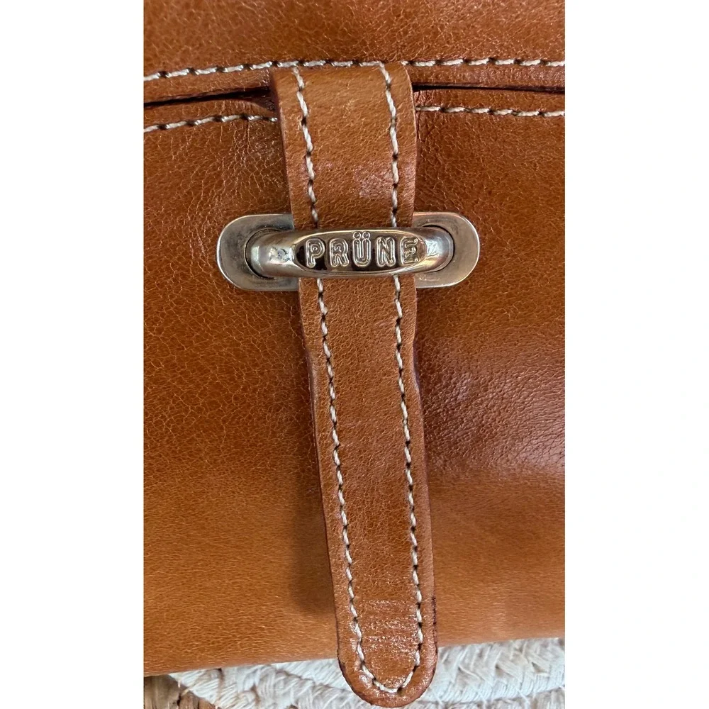 Prüne leather cosmetic