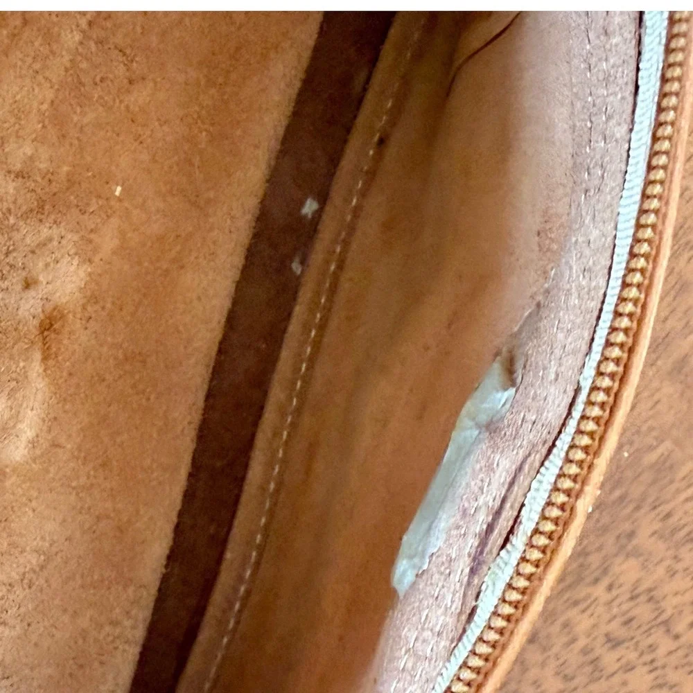 Prüne leather cosmetic