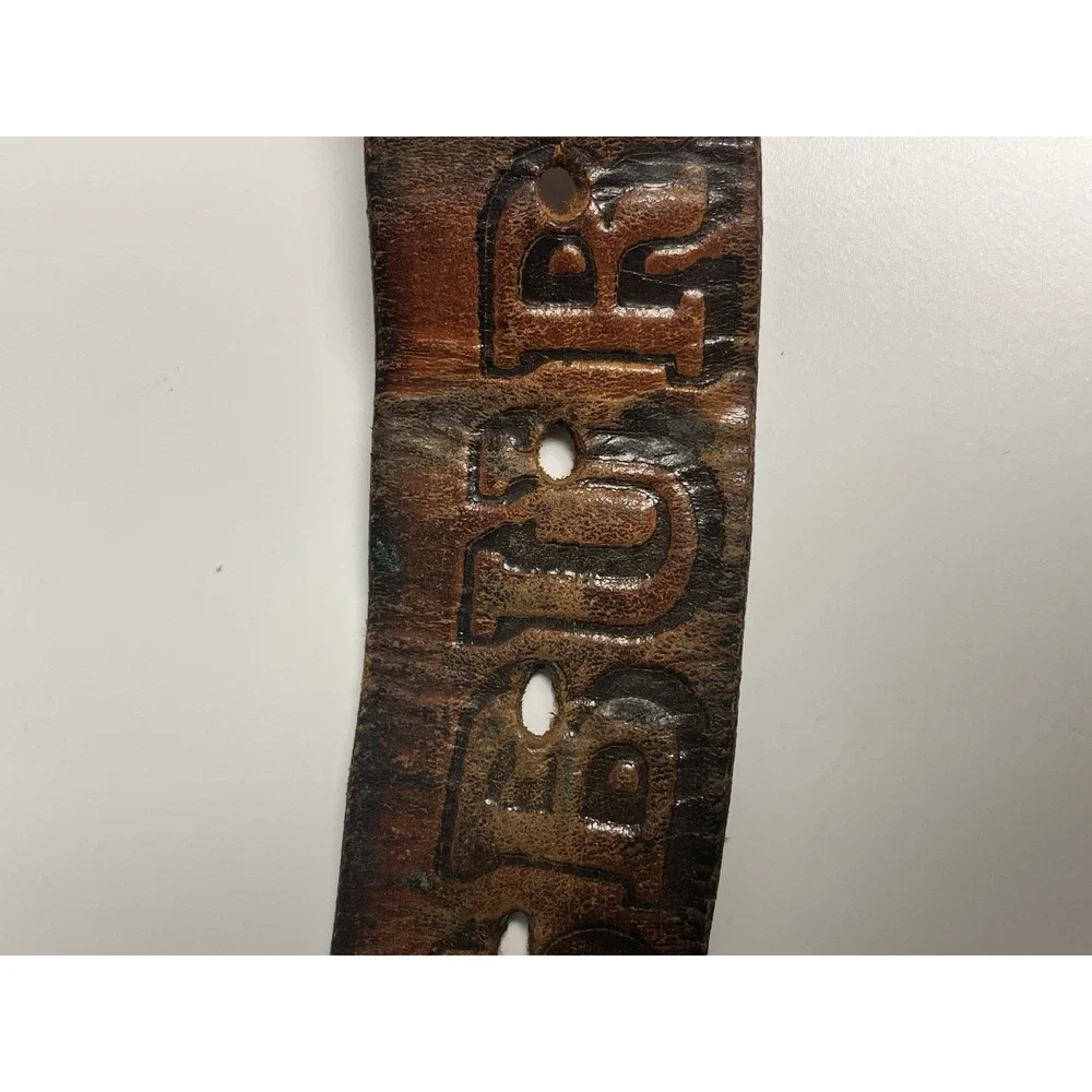 The Unbranded Brand vintage tooled