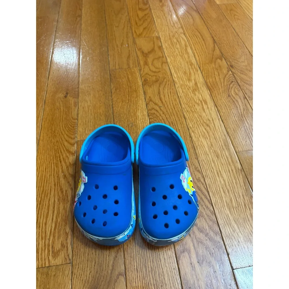CROCS classic clogs