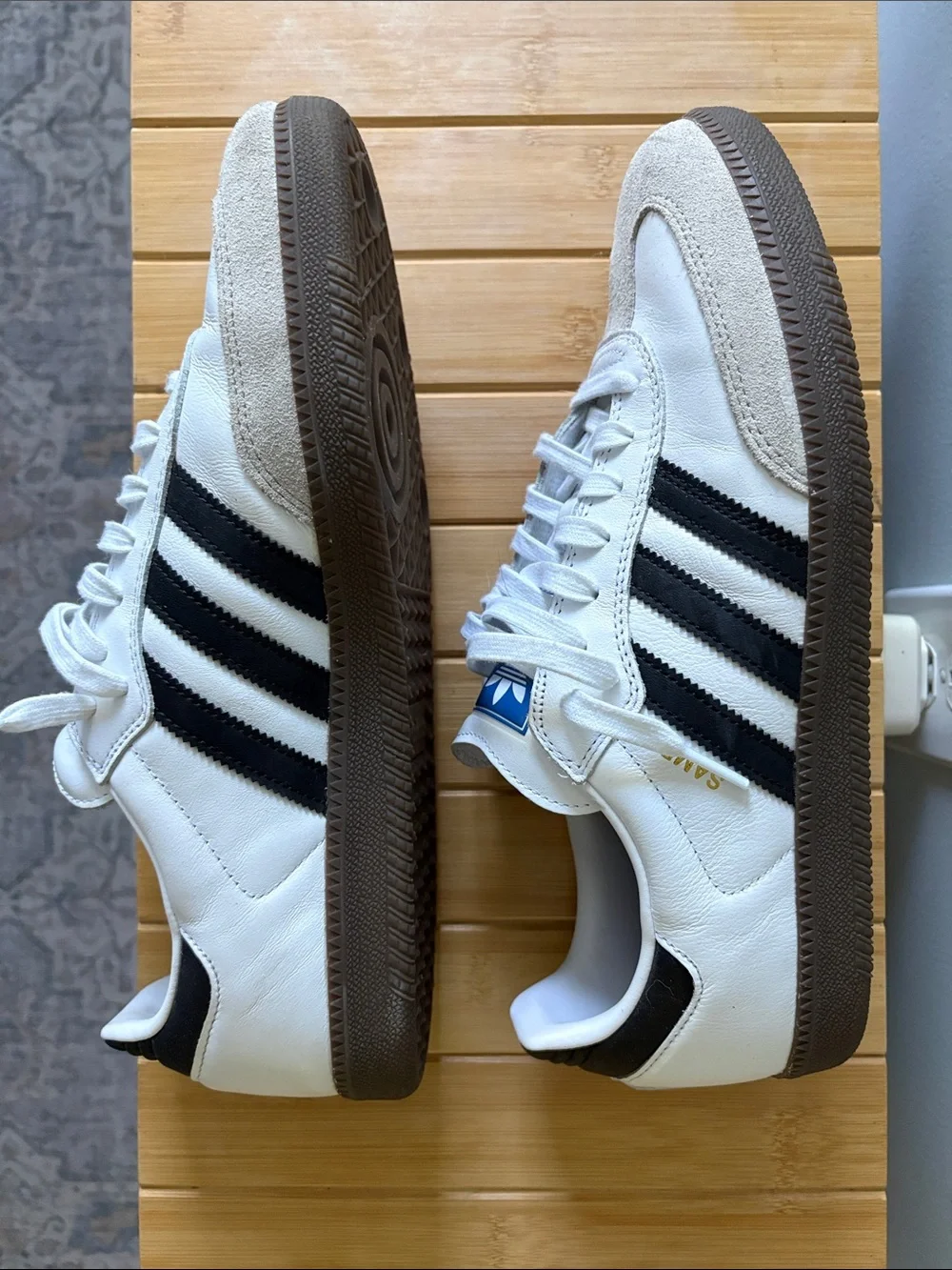 adidas classic sneaker