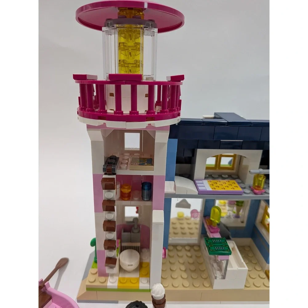 Lego friends heartlake