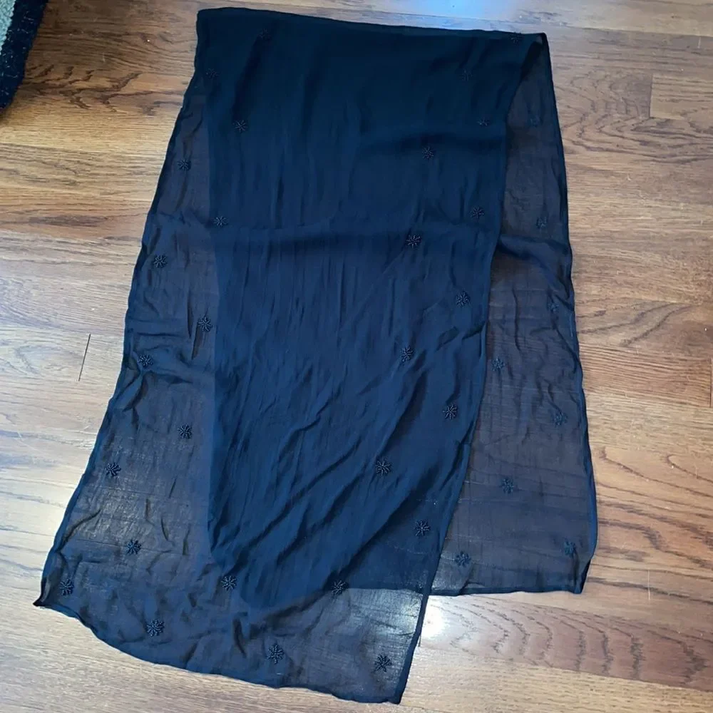 N/A black chiffon
