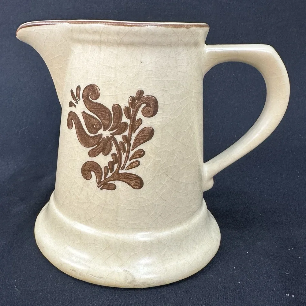 Pfaltzgraff creamer 1811 company