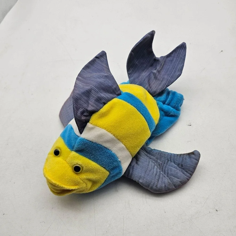 Caltoy fish hand