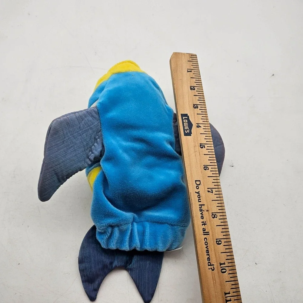 Caltoy fish hand