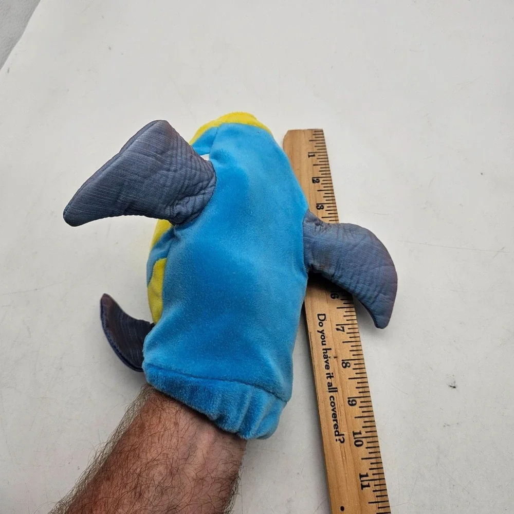 Caltoy fish hand