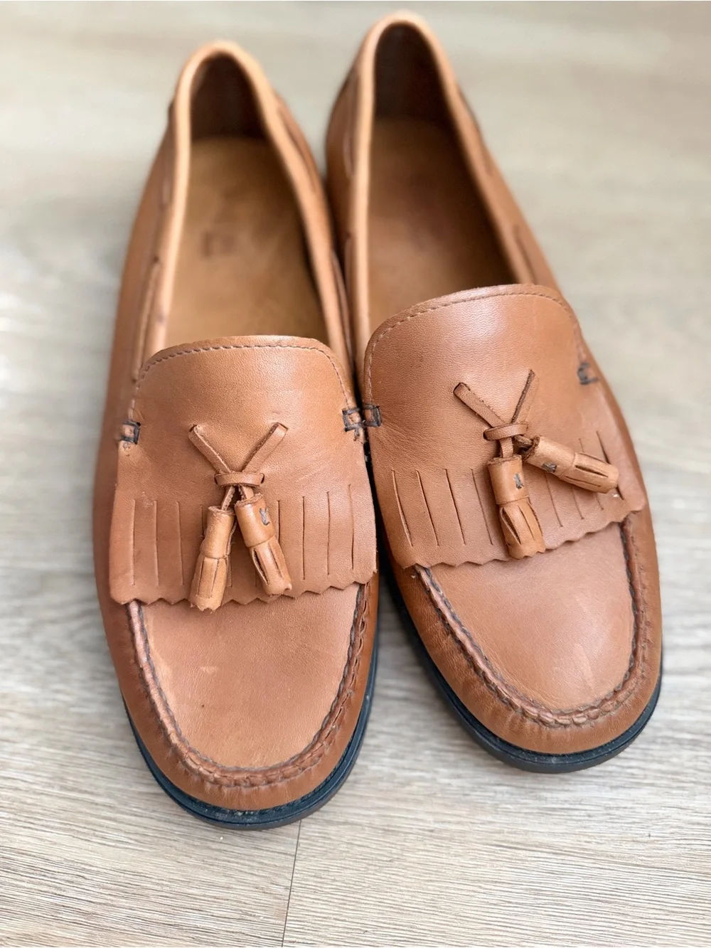 G.H. Bass & Co. classic slip