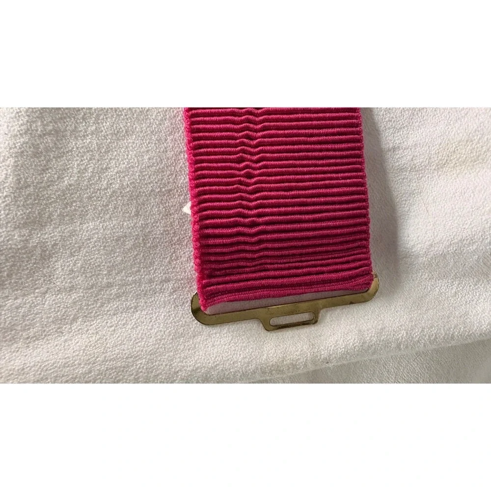 GH Accessories magenta scalloped