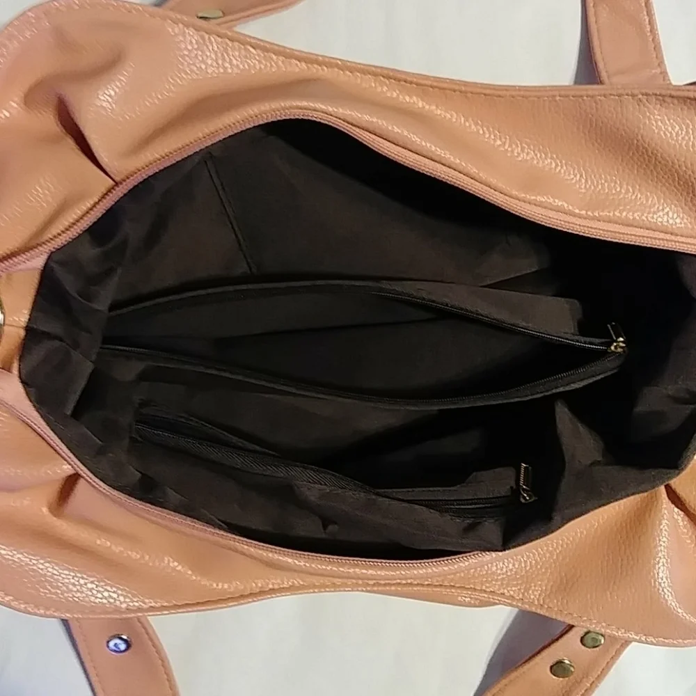 Hong Ye purse