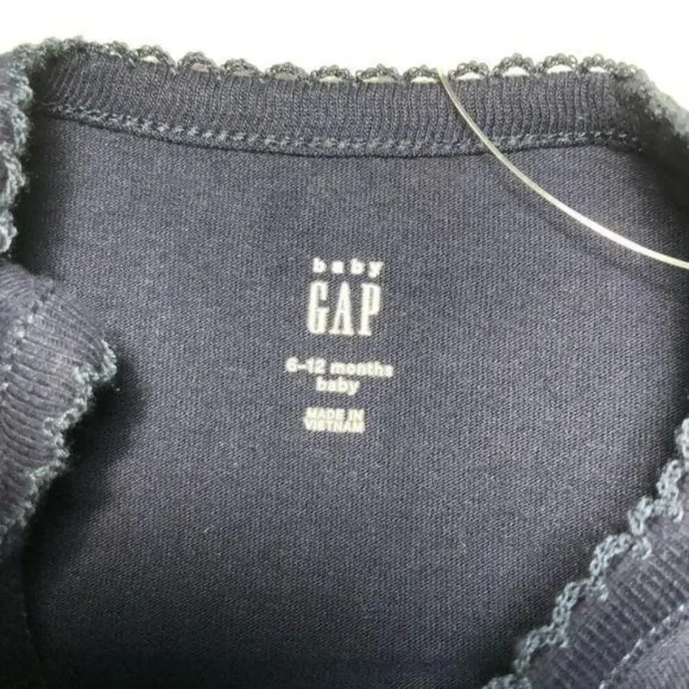 Baby Gap short Sleeve Blue Graphic Snap Closure One Piece Size  6-12 M