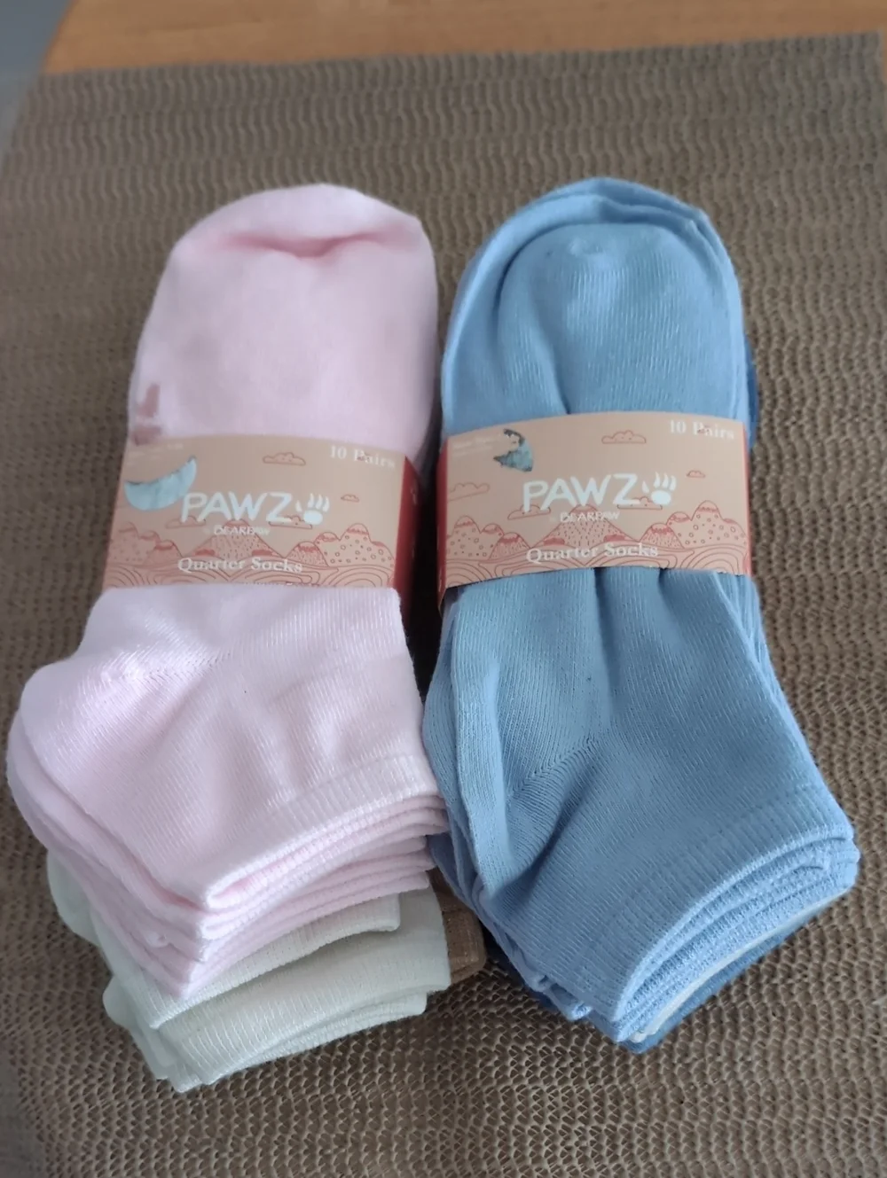 Pick One PAWZ Womens Quarter Socks 10 Pairs New