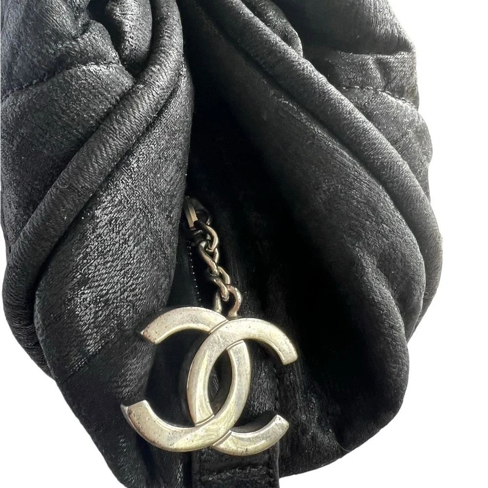 CHANEL stunning black