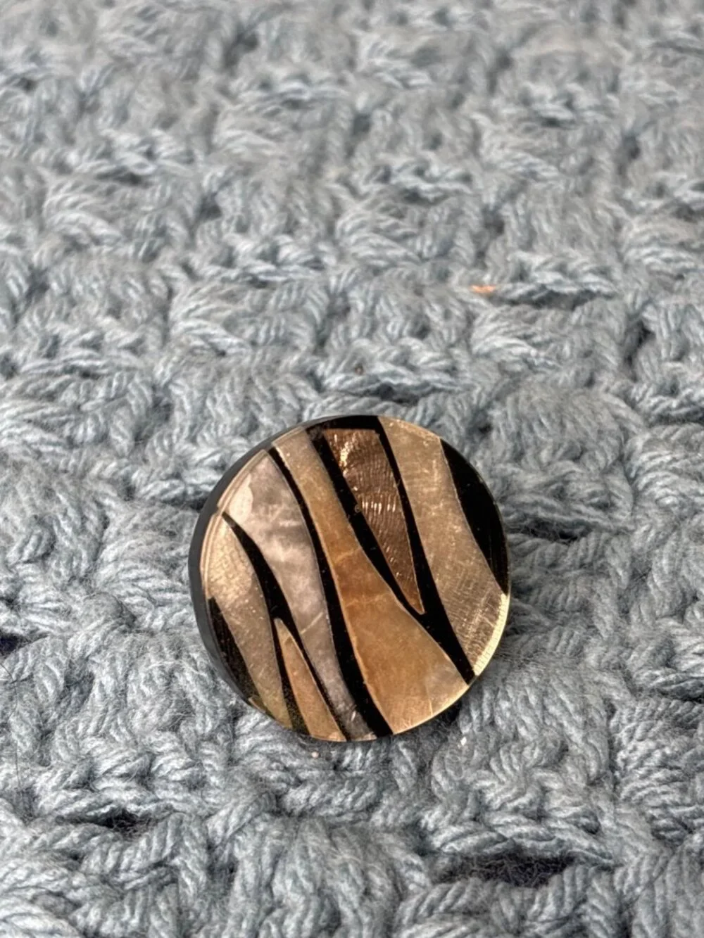 N/A round plastic