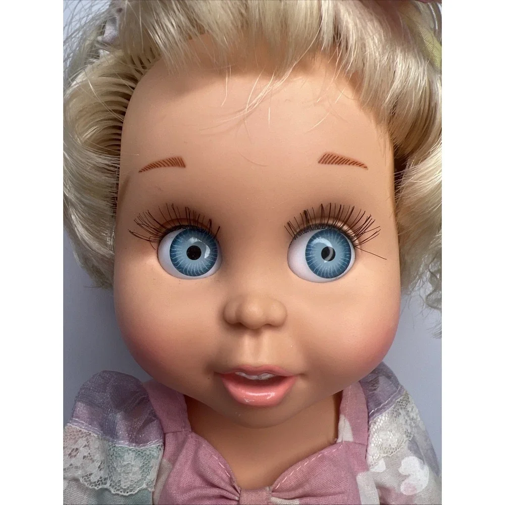 Galoob face distinctive
