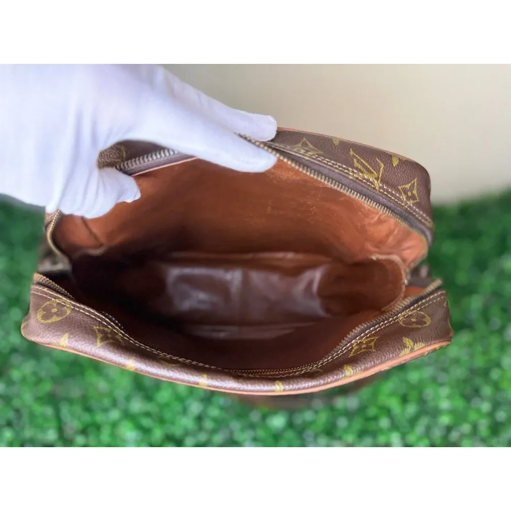 Louis Vuitton classic louis