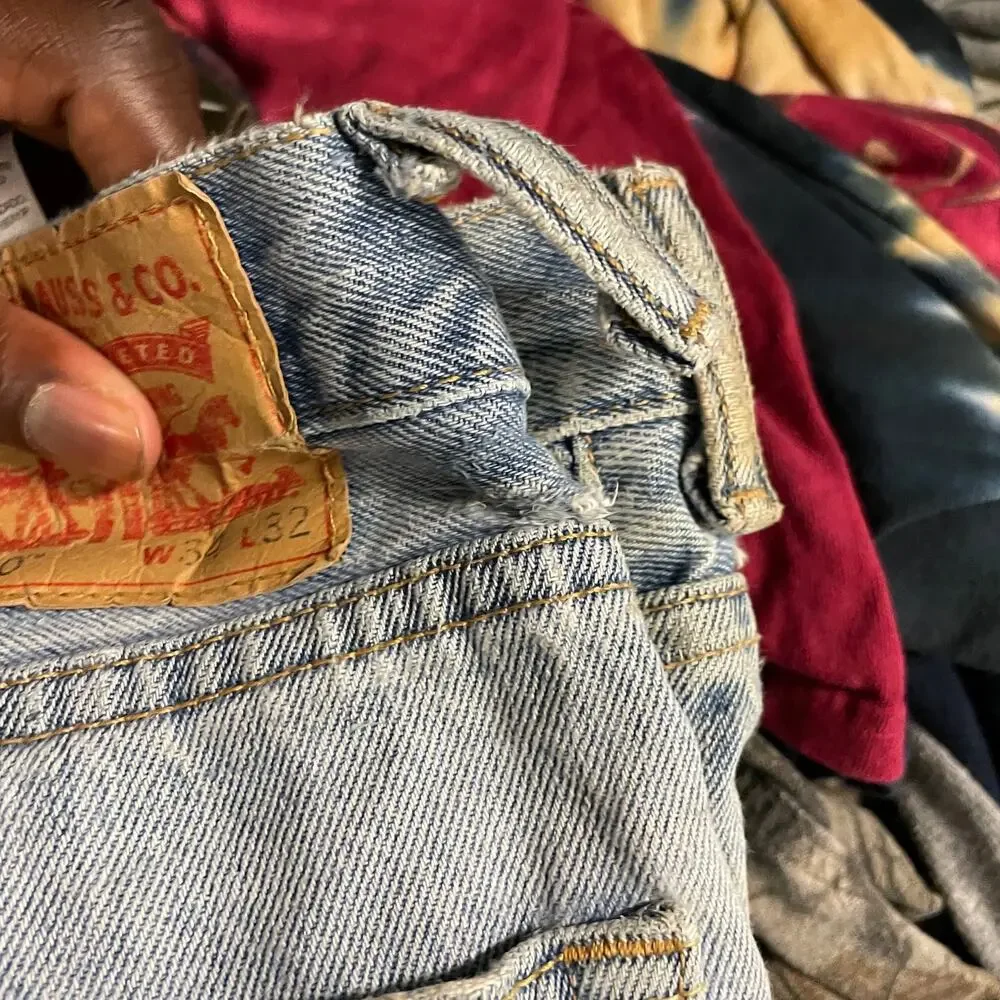 Levis y2k thrashed