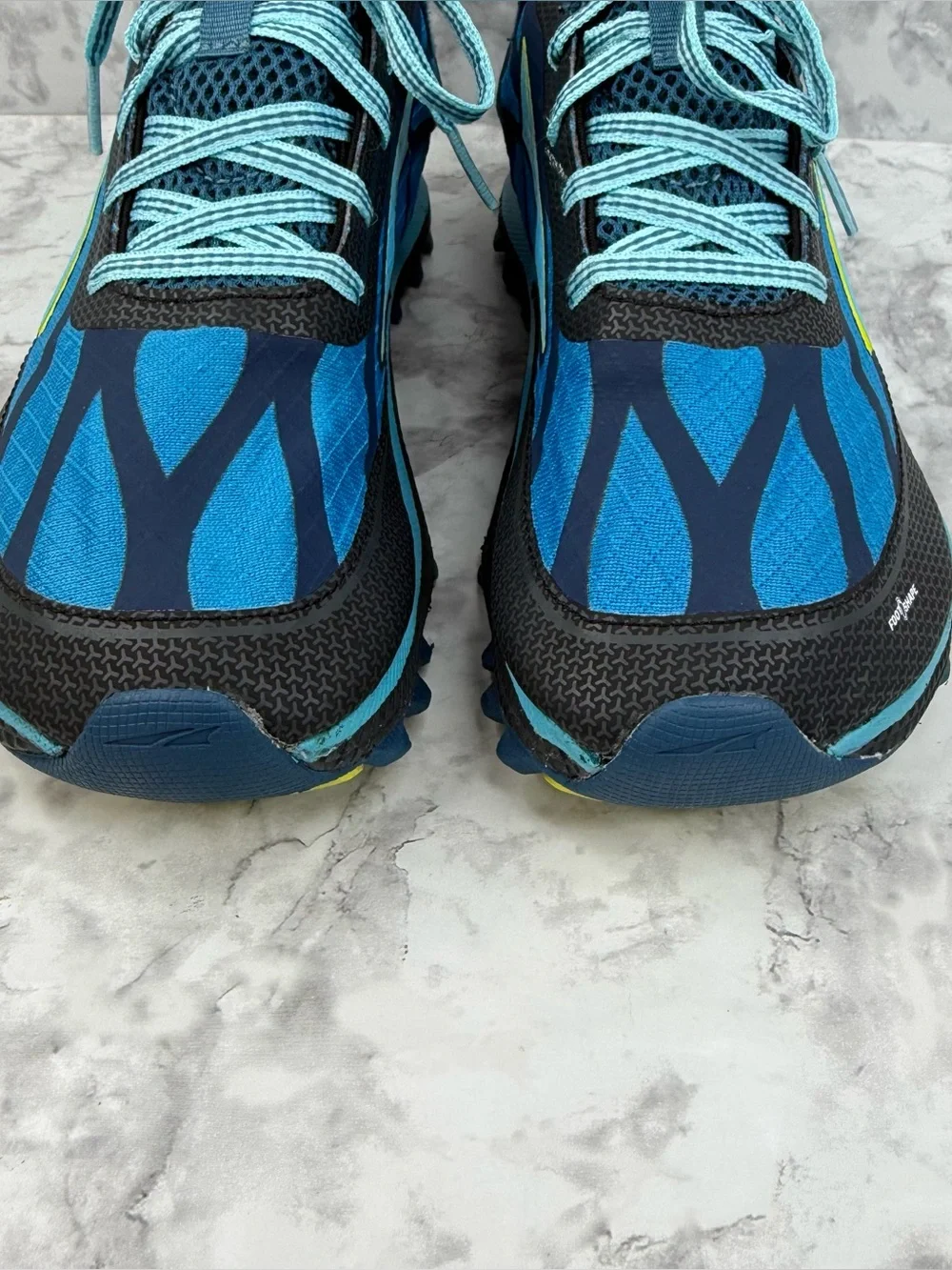 Altra superior trail