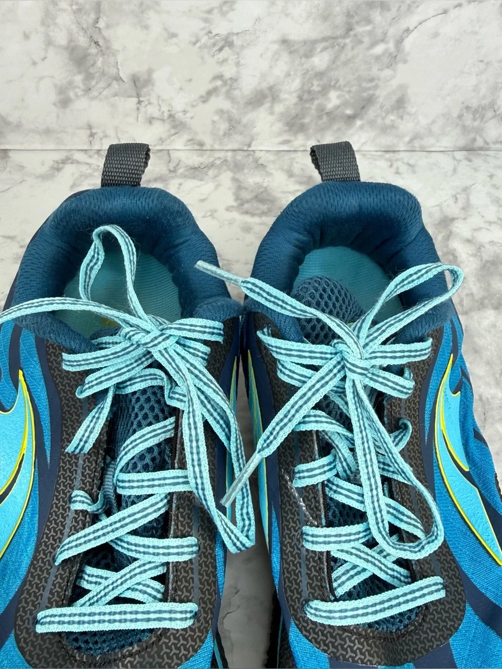 Altra superior trail
