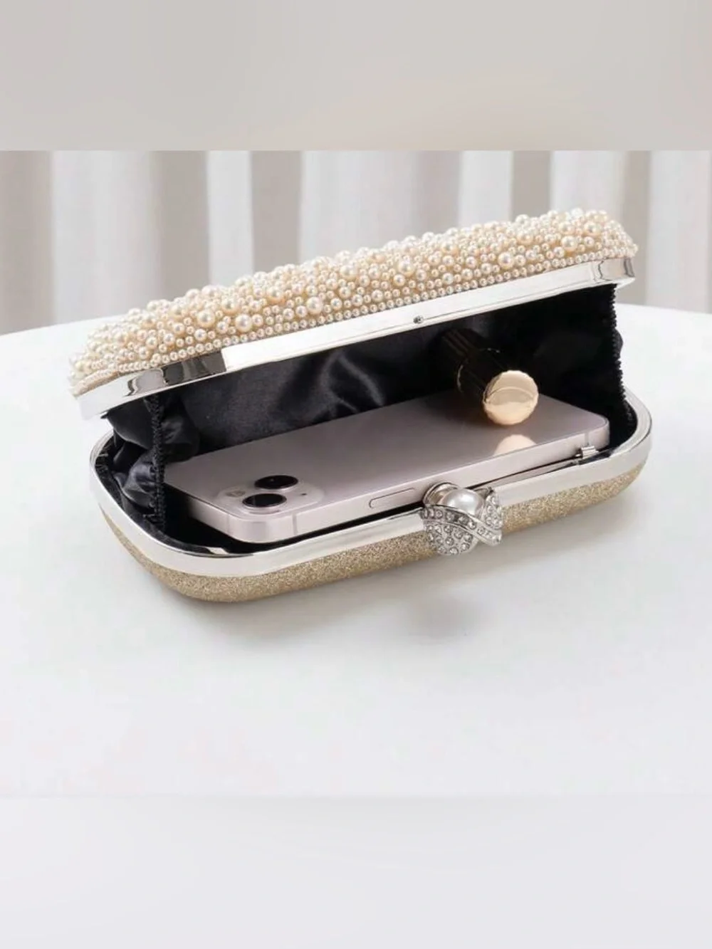 N/A elegant clutch