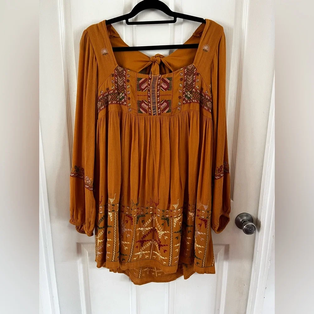 Free People this embroidery
