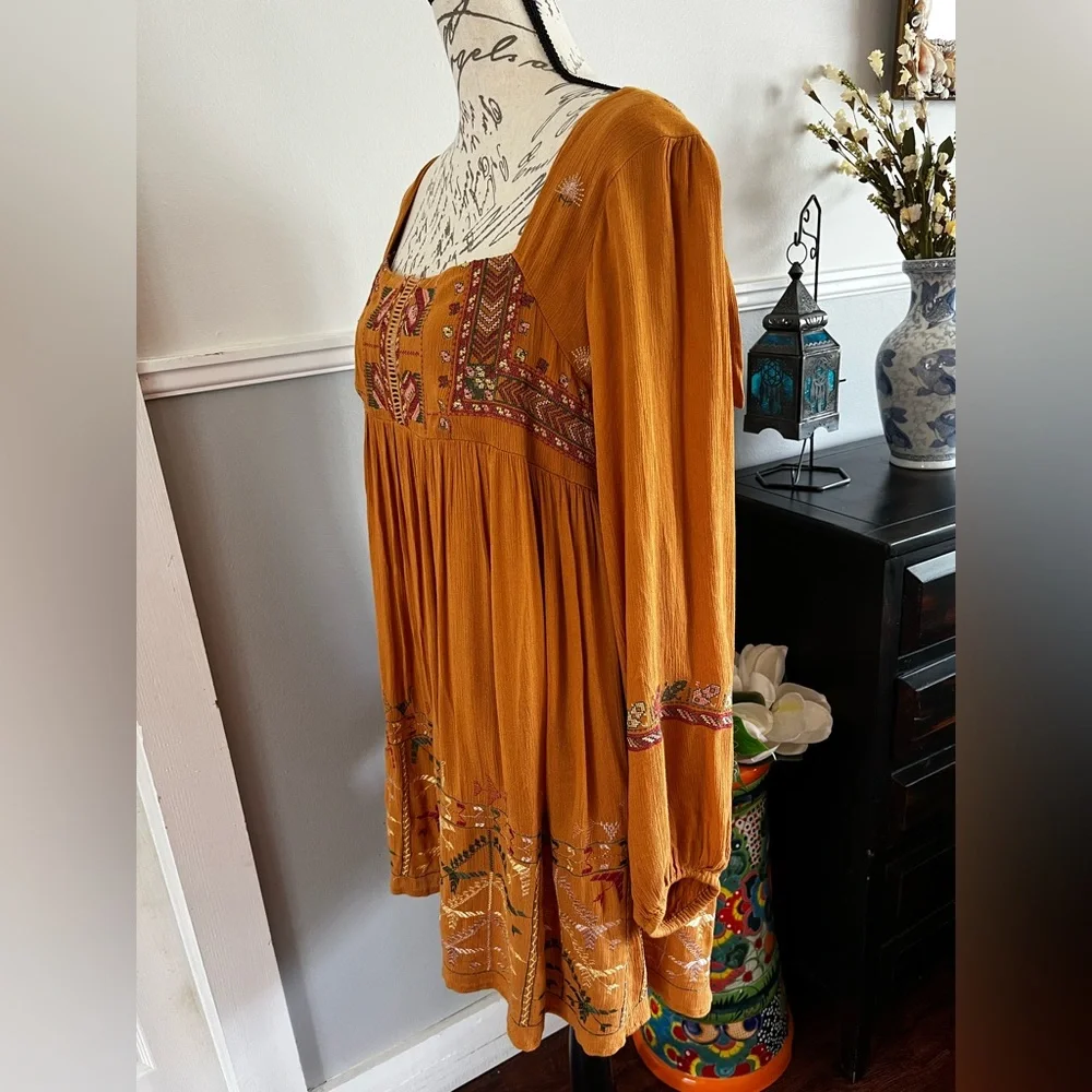 Free People this embroidery