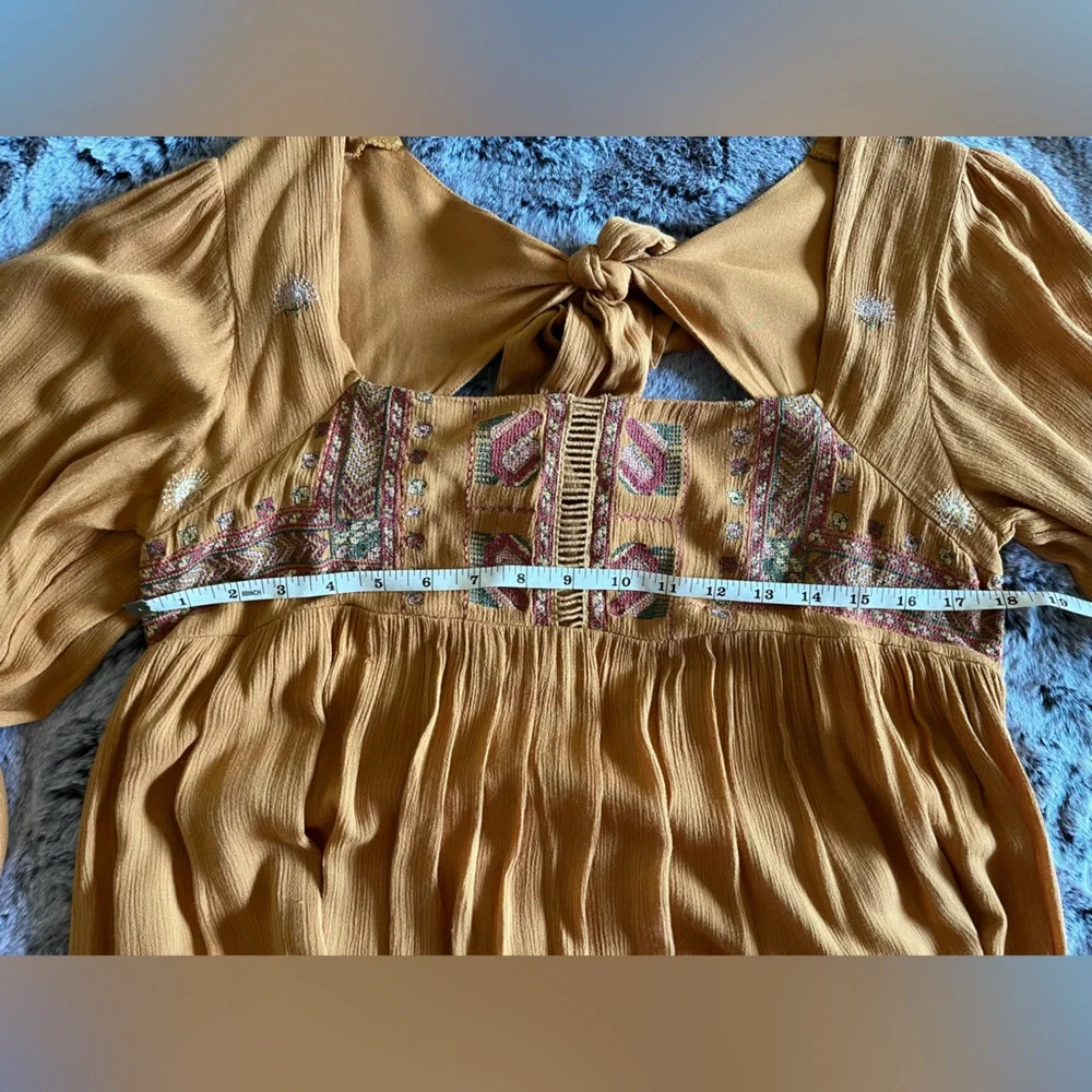 Free People this embroidery