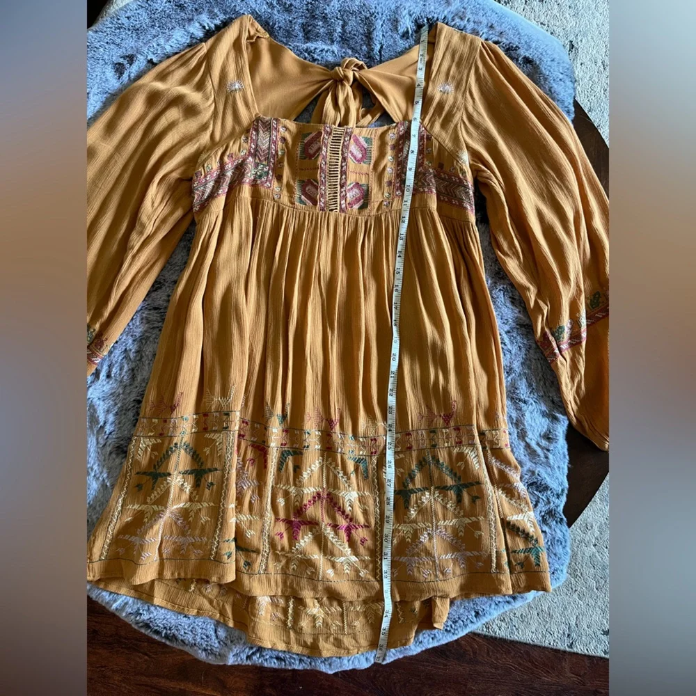 Free People this embroidery