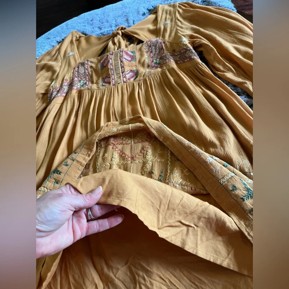Free People this embroidery