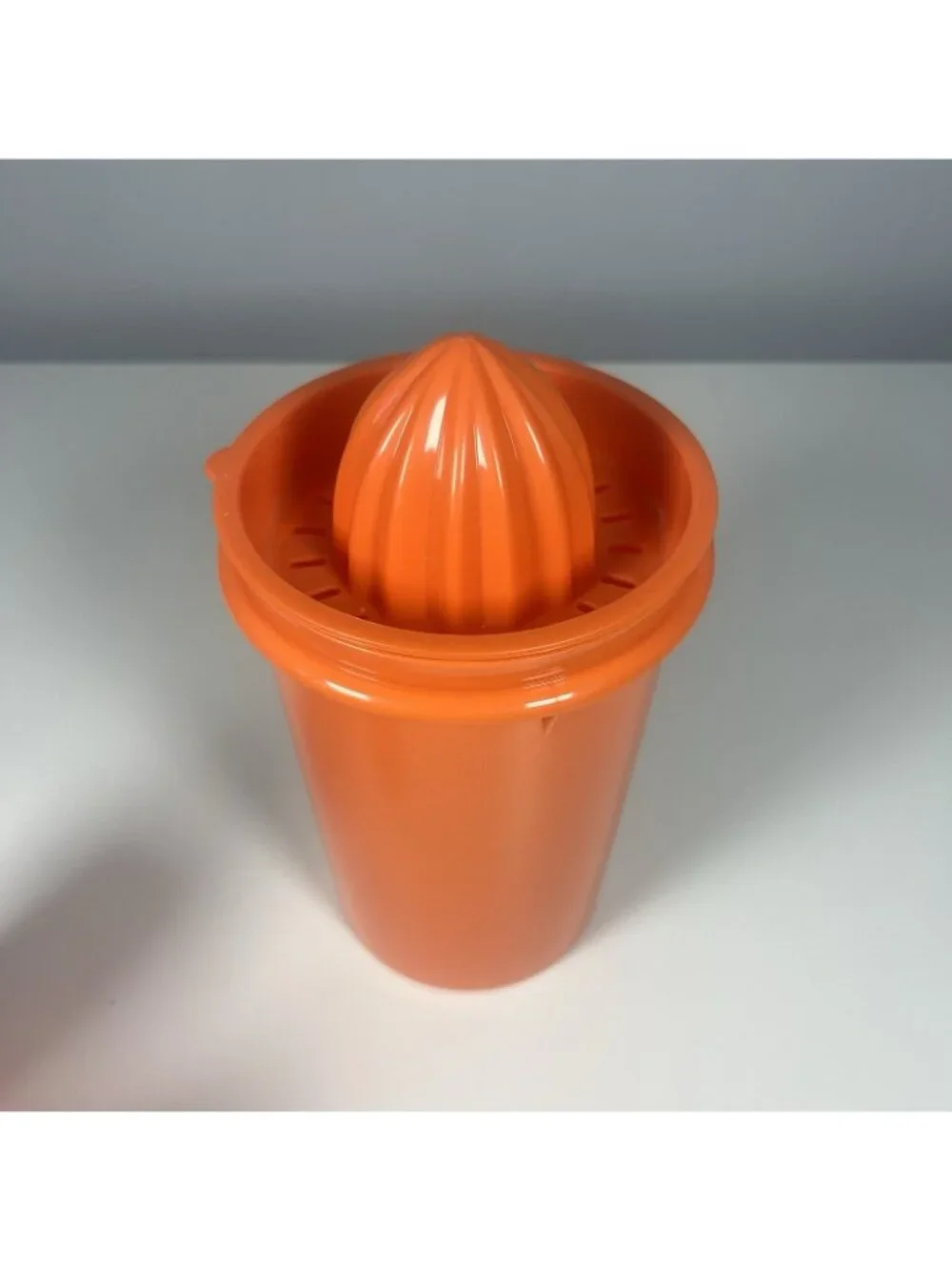 Tupperware pc orange